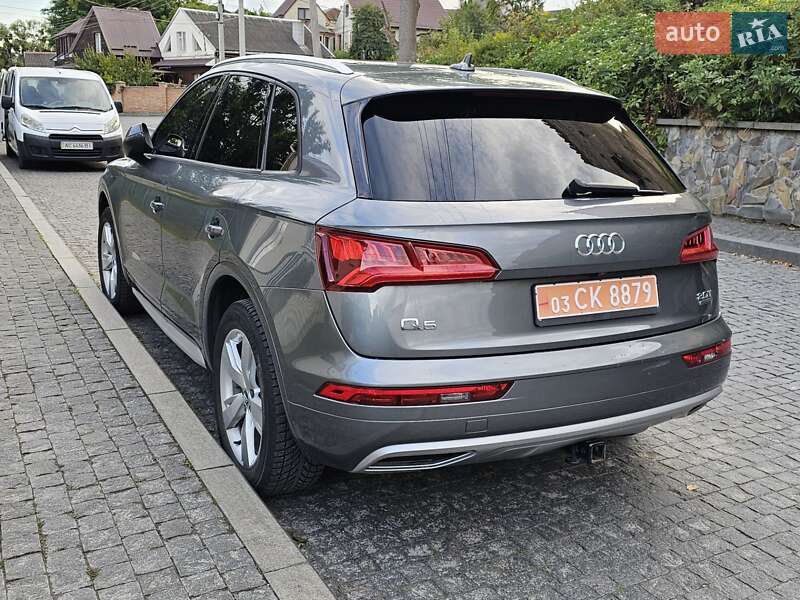 Внедорожник / Кроссовер Audi Q5 2017 в Луцке