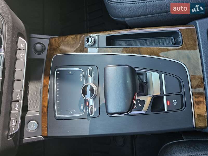 Внедорожник / Кроссовер Audi Q5 2017 в Луцке