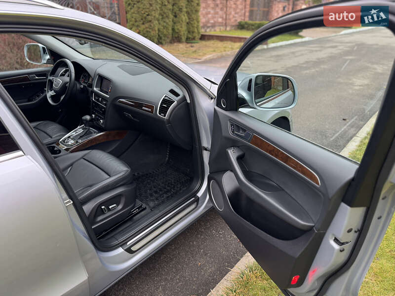 Внедорожник / Кроссовер Audi Q5 2016 в Ровно