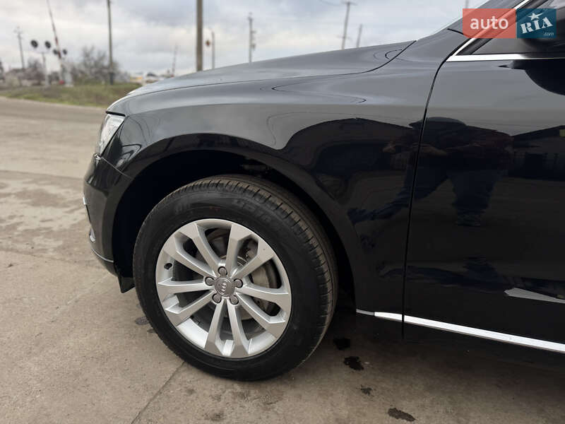 Внедорожник / Кроссовер Audi Q5 2014 в Умани