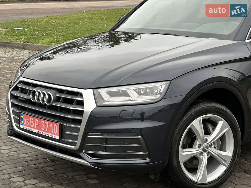 Внедорожник / Кроссовер Audi Q5 2020 в Ровно
