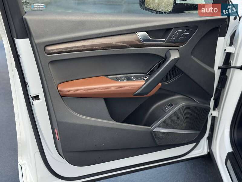 Внедорожник / Кроссовер Audi Q5 2018 в Ровно