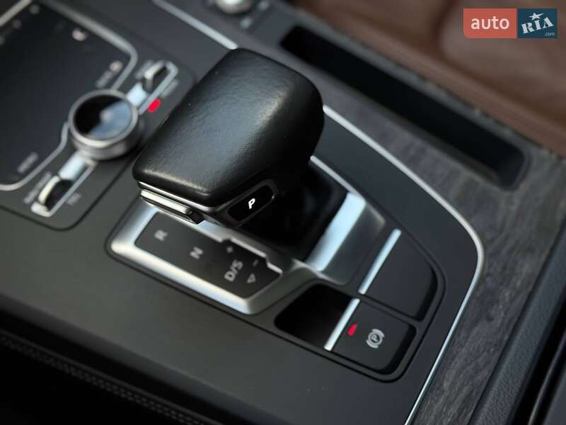 Внедорожник / Кроссовер Audi Q5 2018 в Ровно