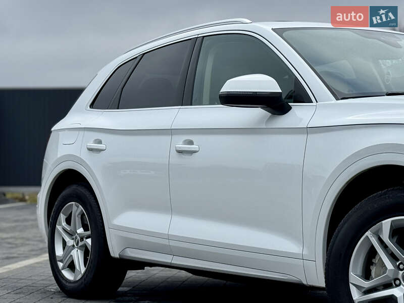 Позашляховик / Кросовер Audi Q5 2018 в Самборі
