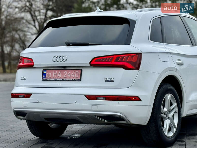 Позашляховик / Кросовер Audi Q5 2018 в Самборі