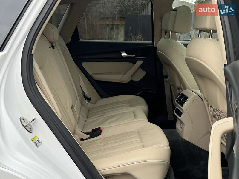 Позашляховик / Кросовер Audi Q5 2018 в Самборі