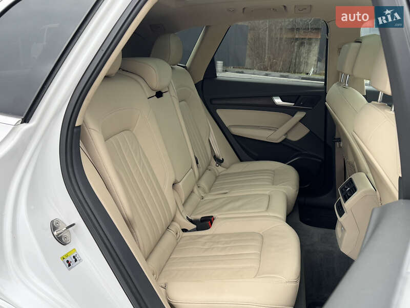 Позашляховик / Кросовер Audi Q5 2018 в Самборі