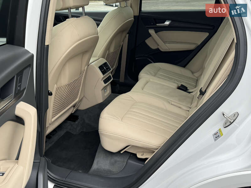 Позашляховик / Кросовер Audi Q5 2018 в Самборі