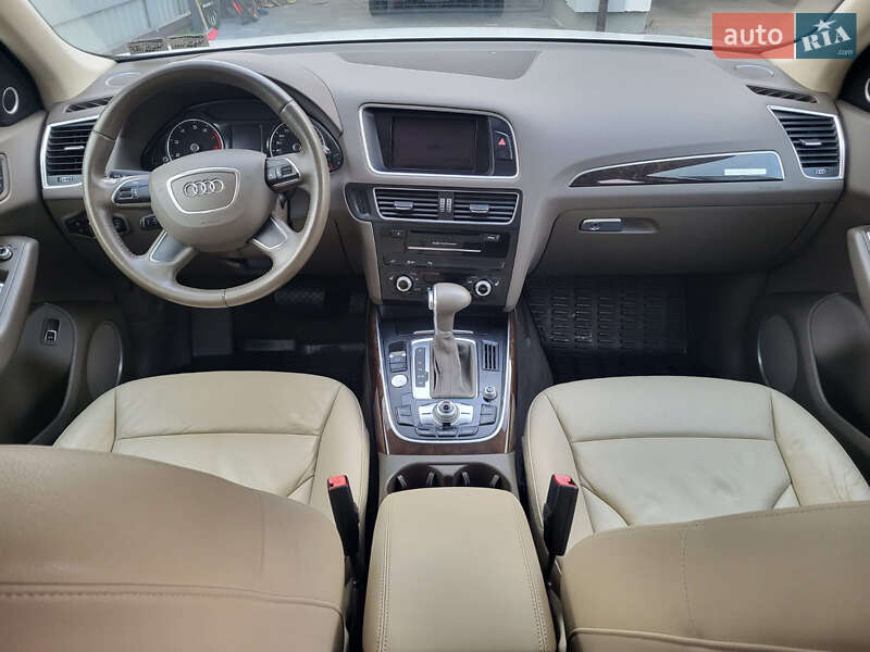 Внедорожник / Кроссовер Audi Q5 2013 в Львове