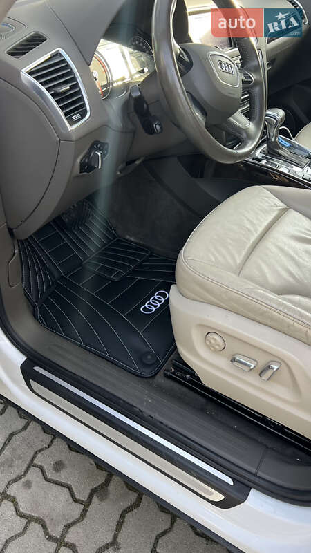 Внедорожник / Кроссовер Audi Q5 2013 в Львове