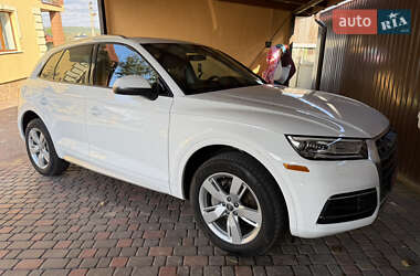 Позашляховик / Кросовер Audi Q5 2018 в Новояворівську