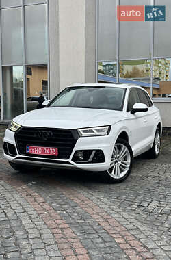 Позашляховик / Кросовер Audi Q5 2017 в Луцьку