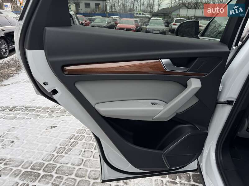 Позашляховик / Кросовер Audi Q5 2023 в Вінниці фото 26 Позашляховик / Кросовер Audi Q5 2023 в Вінниці