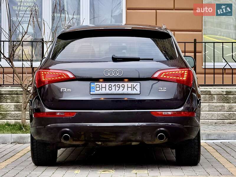 Внедорожник / Кроссовер Audi Q5 2009 в Одессе