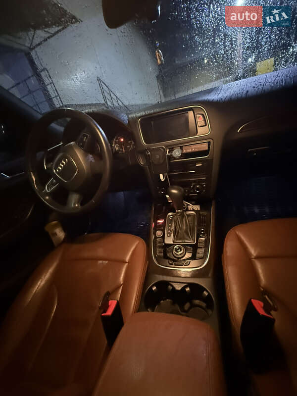 Внедорожник / Кроссовер Audi Q5 2011 в Львове