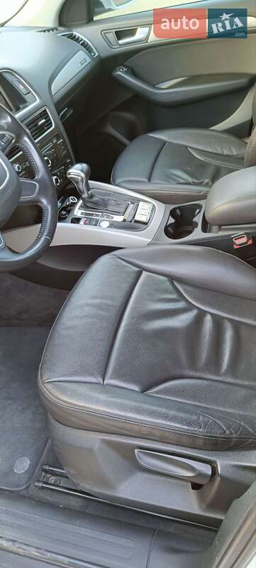 Позашляховик / Кросовер Audi Q5 2013 в Ужгороді