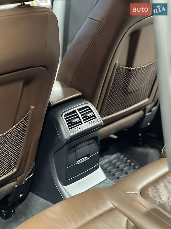 Позашляховик / Кросовер Audi Q5 2016 в Львові