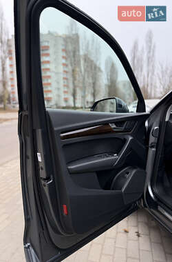 Внедорожник / Кроссовер Audi Q5 2018 в Кременчуге