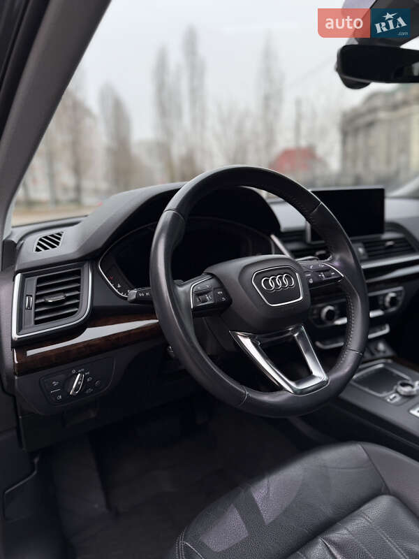 Позашляховик / Кросовер Audi Q5 2018 в Кременчуці