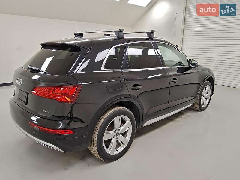 Внедорожник / Кроссовер Audi Q5 2019 в Днепре