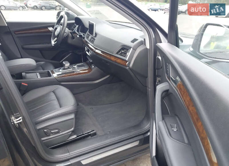 Внедорожник / Кроссовер Audi Q5 2019 в Львове