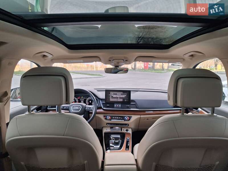 Внедорожник / Кроссовер Audi Q5 2022 в Одессе