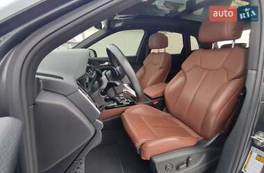 Внедорожник / Кроссовер Audi Q5 2021 в Нововолынске