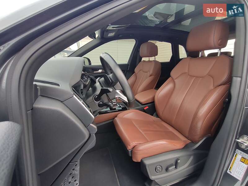 Позашляховик / Кросовер Audi Q5 2021 в Нововолинську фото 3 Позашляховик / Кросовер Audi Q5 2021 в Нововолинську