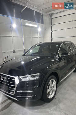 Внедорожник / Кроссовер Audi Q5 2019 в Харькове