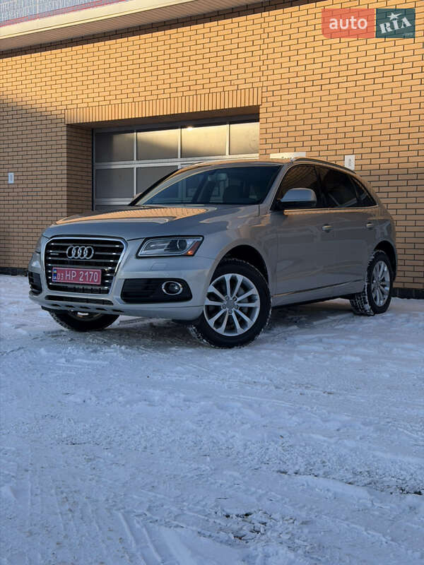 Внедорожник / Кроссовер Audi Q5 2015 в Луцке