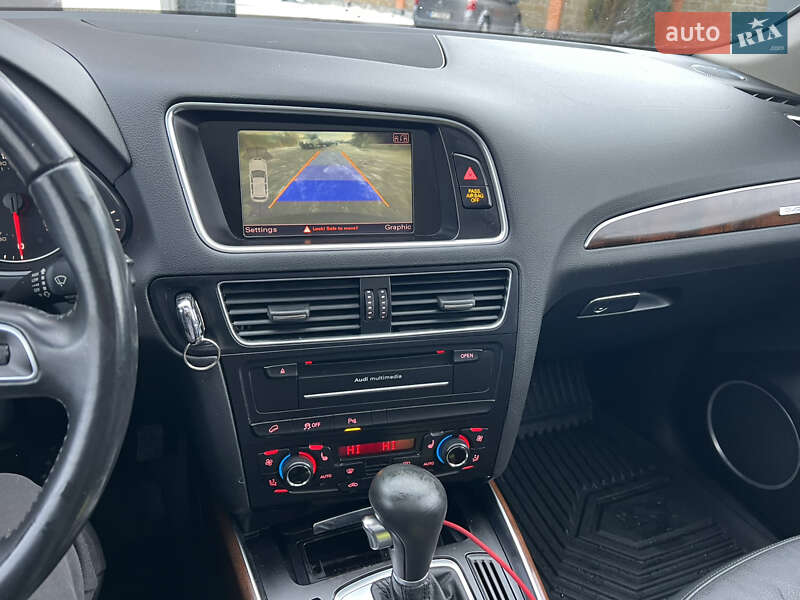 Внедорожник / Кроссовер Audi Q5 2011 в Владимире