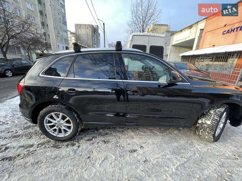 Позашляховик / Кросовер Audi Q5 2010 в Львові