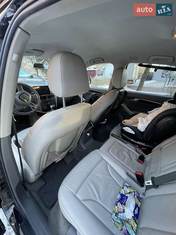 Позашляховик / Кросовер Audi Q5 2010 в Львові