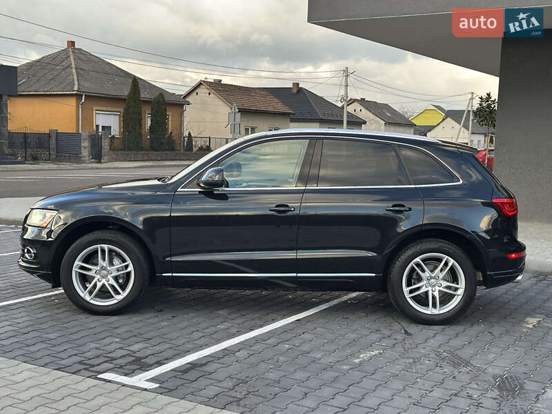Позашляховик / Кросовер Audi Q5 2012 в Виноградові