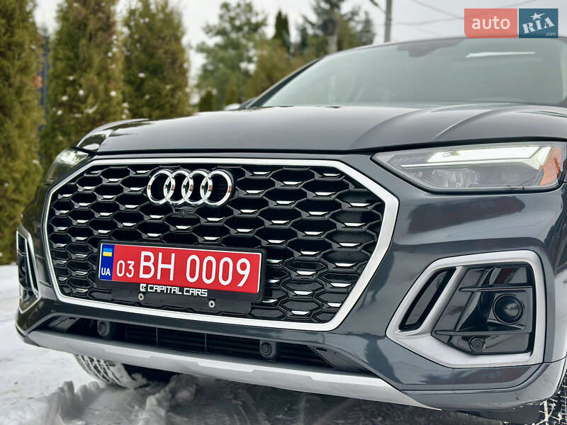 Внедорожник / Кроссовер Audi Q5 2021 в Киеве