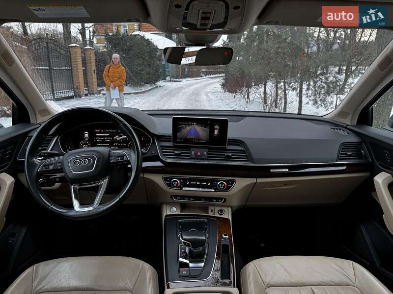 Внедорожник / Кроссовер Audi Q5 2017 в Киеве