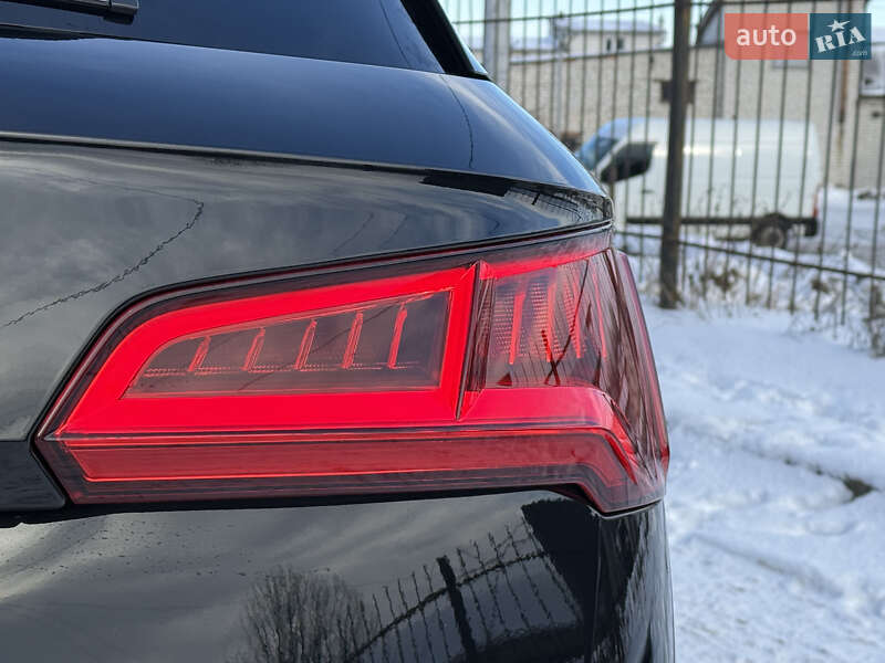 Внедорожник / Кроссовер Audi Q5 2019 в Житомире