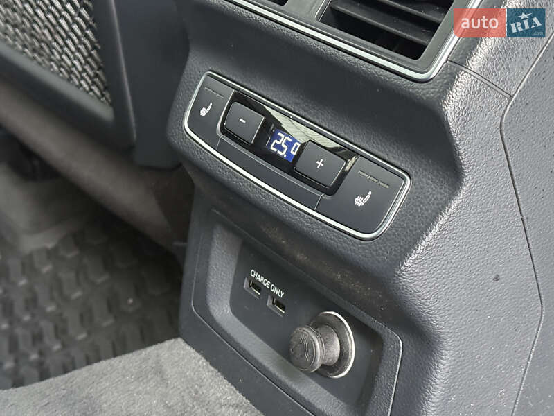 Внедорожник / Кроссовер Audi Q5 2019 в Житомире