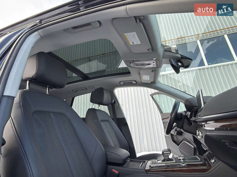 Внедорожник / Кроссовер Audi Q5 2019 в Житомире