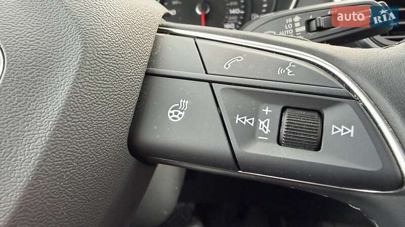 Внедорожник / Кроссовер Audi Q5 2023 в Киеве