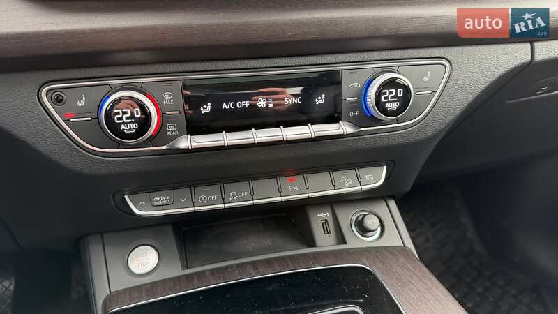 Внедорожник / Кроссовер Audi Q5 2023 в Киеве