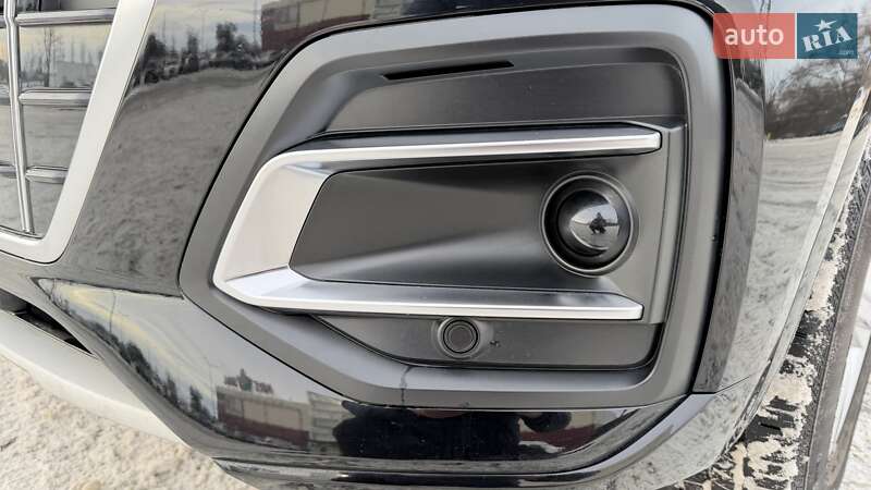 Внедорожник / Кроссовер Audi Q5 2023 в Киеве