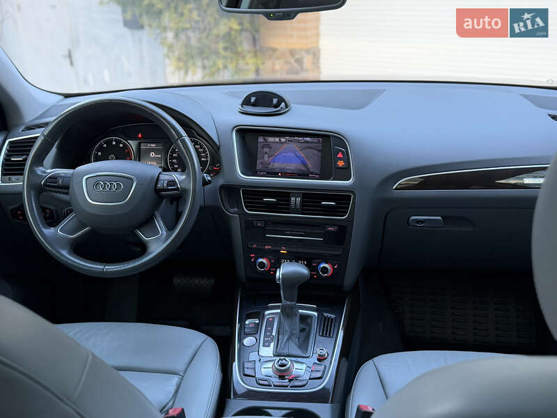 Внедорожник / Кроссовер Audi Q5 2013 в Одессе