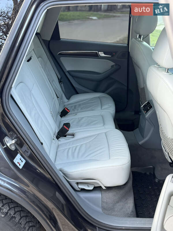 Внедорожник / Кроссовер Audi Q5 2013 в Одессе