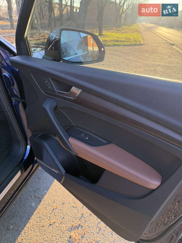 Внедорожник / Кроссовер Audi Q5 2020 в Гайвороне