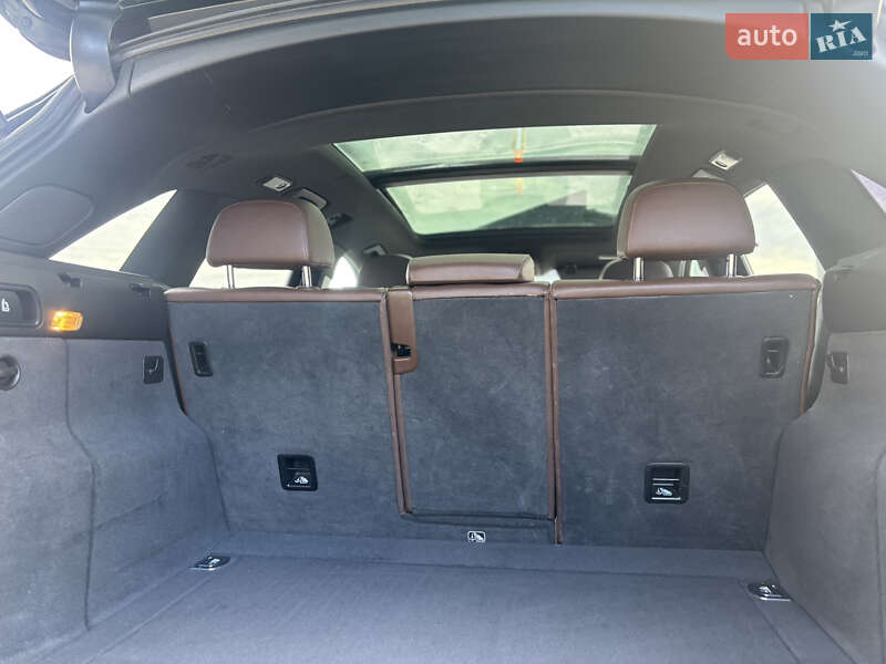 Позашляховик / Кросовер Audi Q5 2016 в Косові