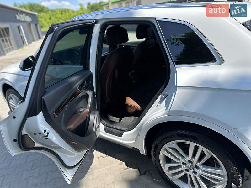 Внедорожник / Кроссовер Audi Q5 2019 в Львове