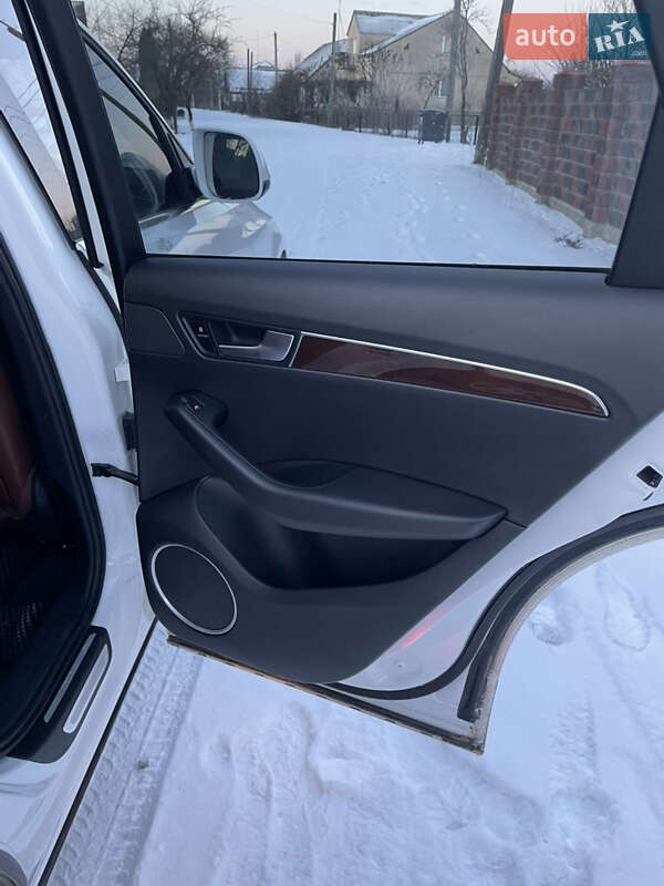 Внедорожник / Кроссовер Audi Q5 2012 в Ратным фото 12 Внедорожник / Кроссовер Audi Q5 2012 в Ратным