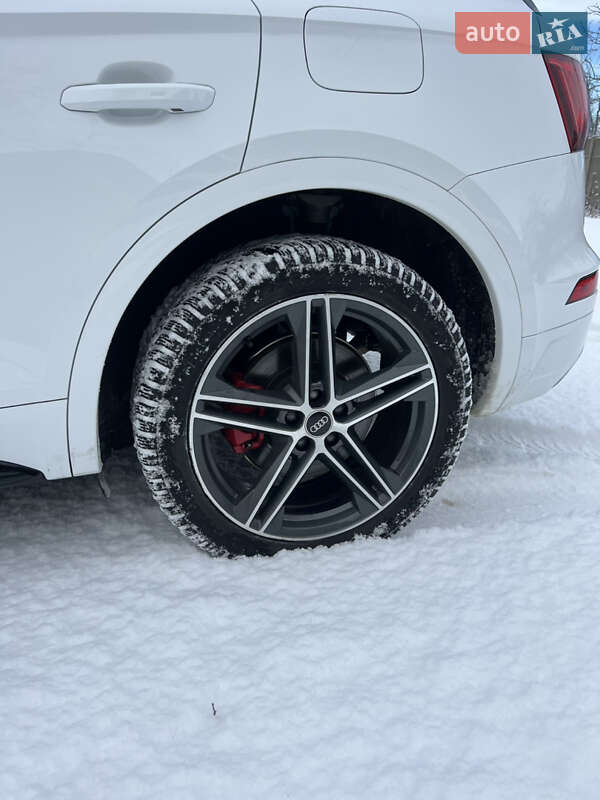 Внедорожник / Кроссовер Audi Q5 2023 в Харькове