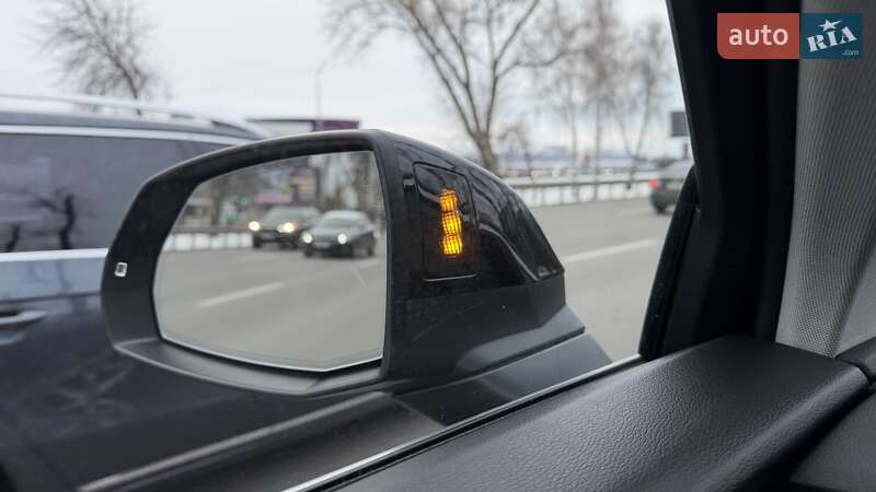 Внедорожник / Кроссовер Audi Q5 2023 в Киеве